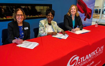 Atlantic Cape signs collaboration agreement with University of Phoenix for BSN degrees