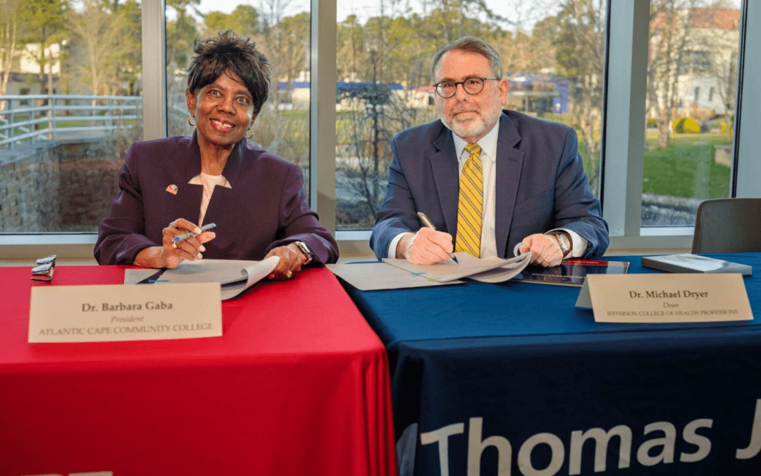 Atlantic Cape, Thomas Jefferson University sign enrollment agreement for health students